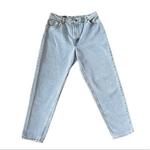 550 Levi’s - light wash / vintage